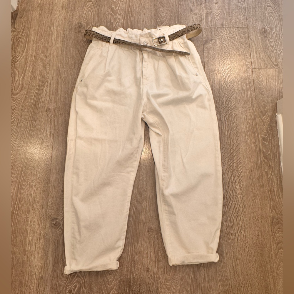 NWT Zara White baggy paper pants with Snakeskin Belt size 10